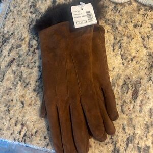 Folio New York suede and fur trim woman’s gloves